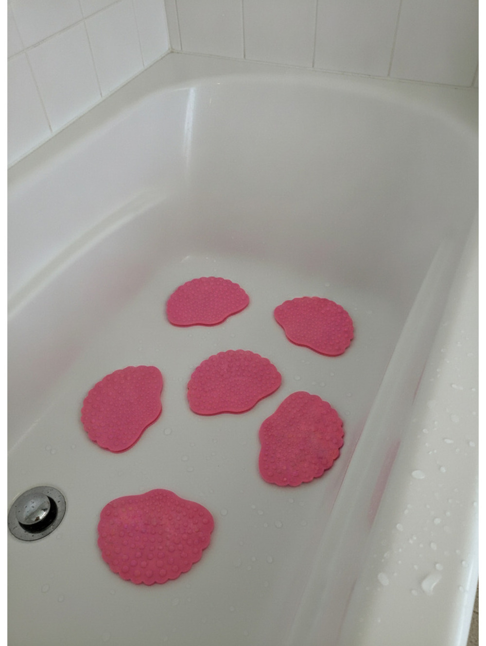 Pink Sea Shell Tub Treads - 5 Pieces, Non-Slip Bath Mat Set
